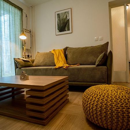 Apartman Terra Centar, Free Parking โอซีเยก ภายนอก รูปภาพ
