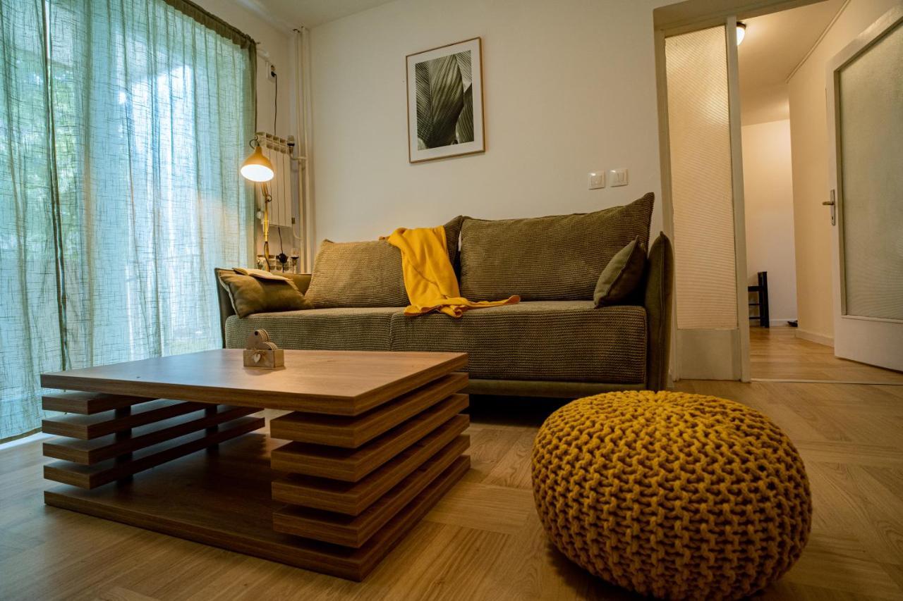 Apartman Terra Centar, Free Parking โอซีเยก ภายนอก รูปภาพ