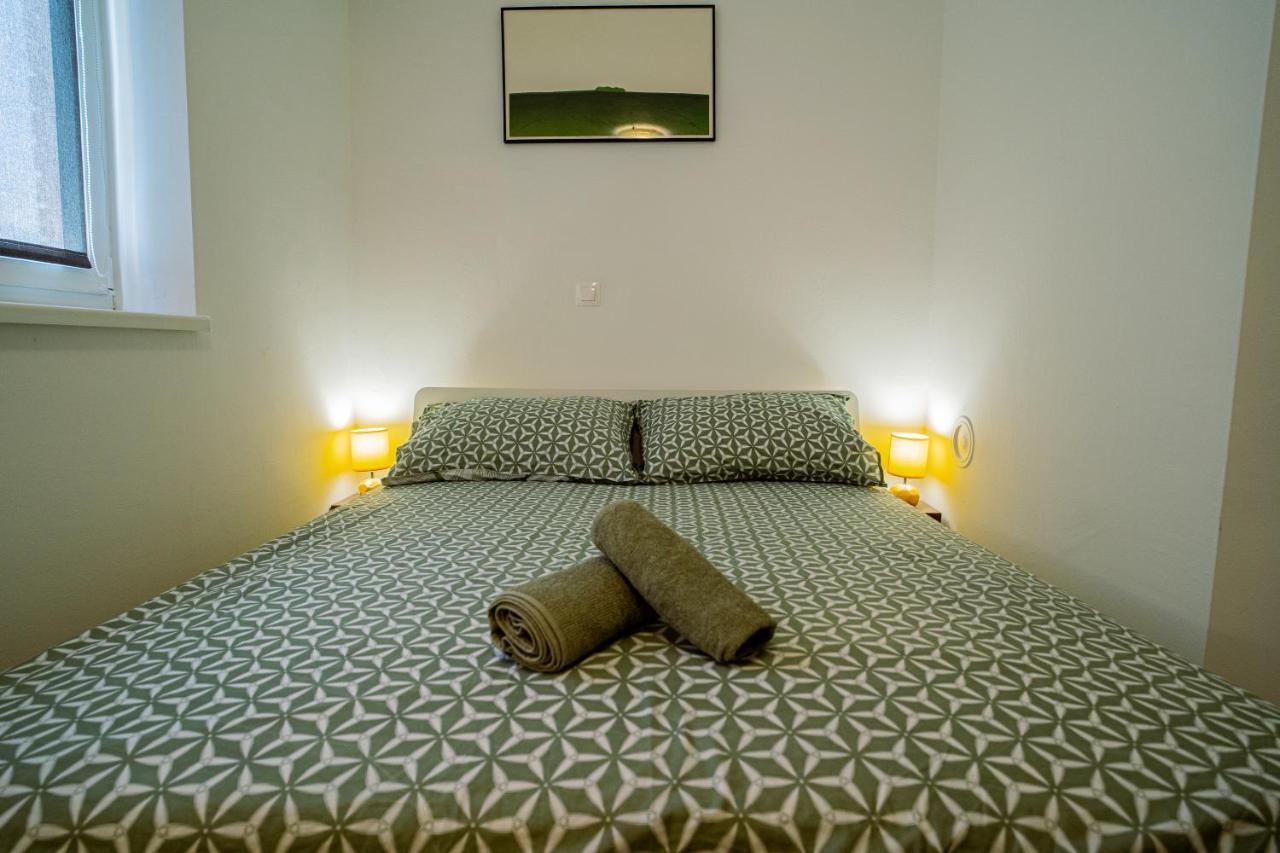 Apartman Terra Centar, Free Parking โอซีเยก ภายนอก รูปภาพ