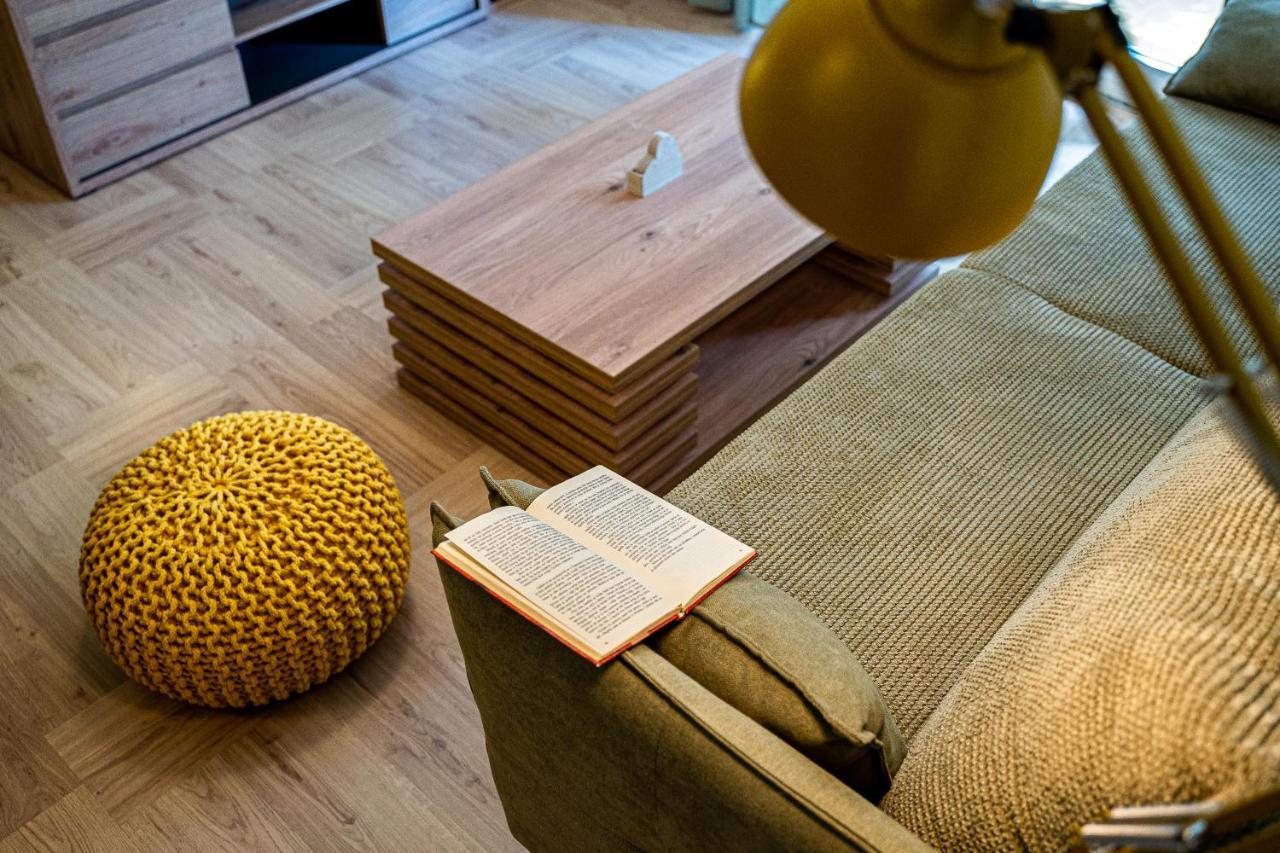 Apartman Terra Centar, Free Parking โอซีเยก ภายนอก รูปภาพ